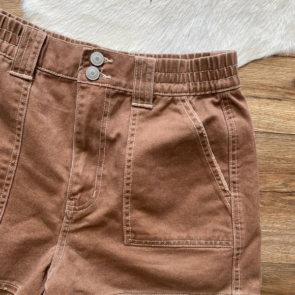 High waisted brown cardio shorts - Picture 3 of 8